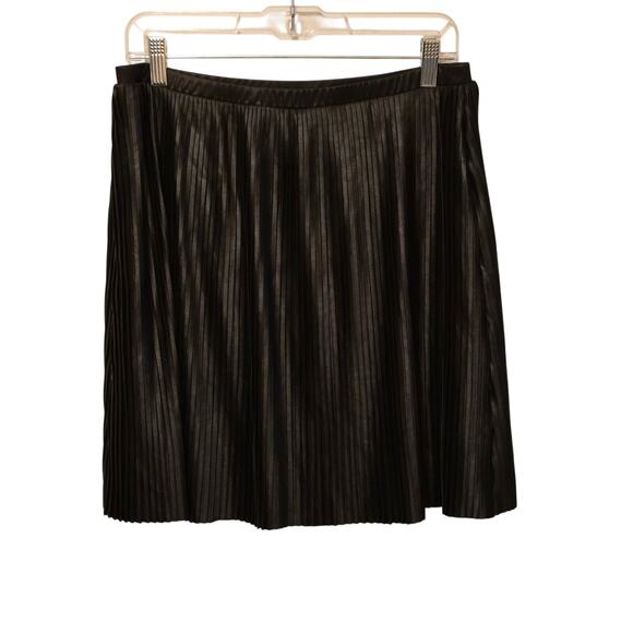 Page One black Pleated skirt Large XL NWOT - Picture 2 of 4